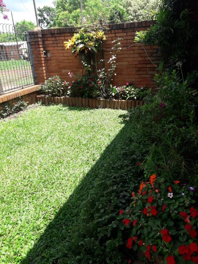 Casa Lucy Villa Puerto Iguazú Buitenkant foto
